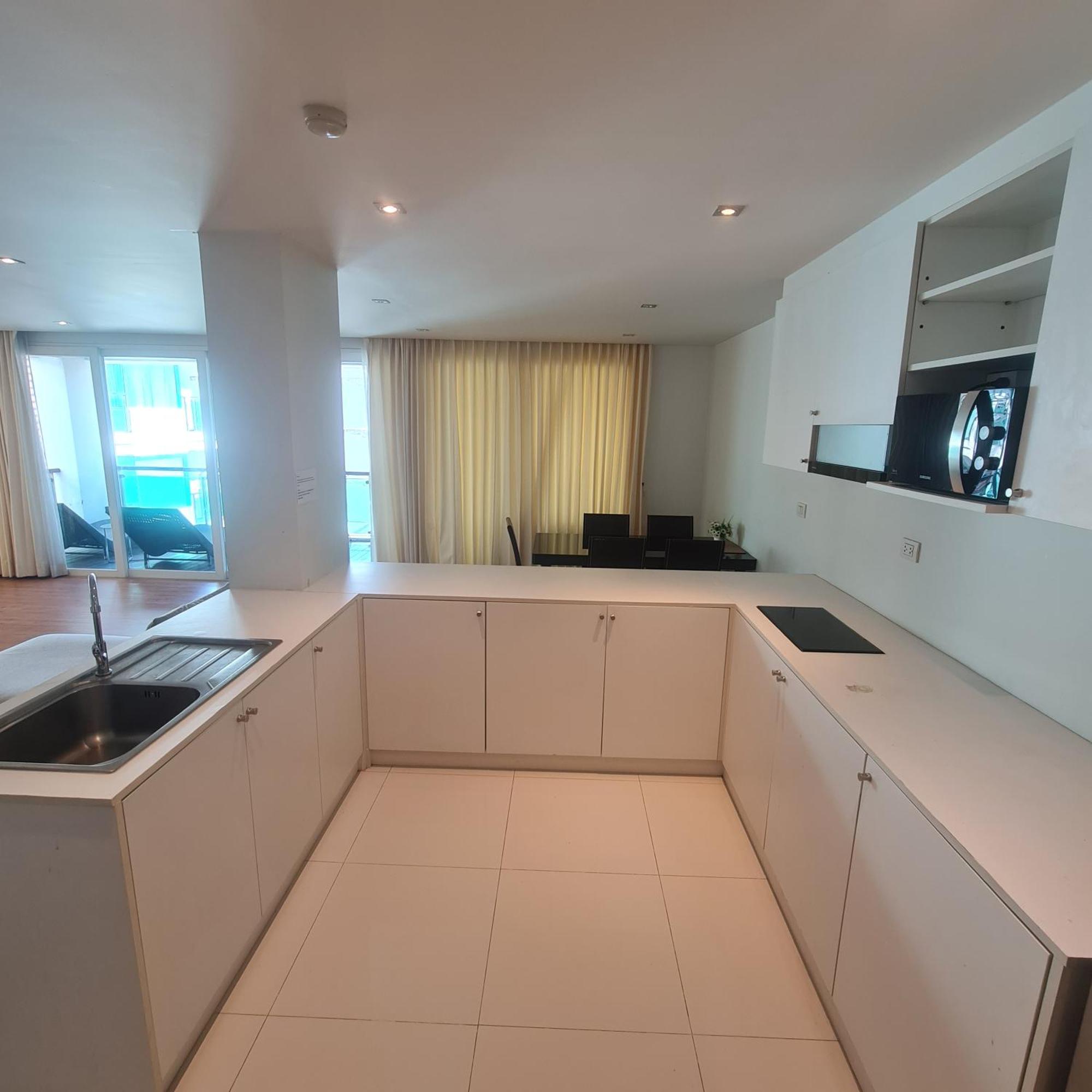 The Privilege Residence Patong Экстерьер фото
